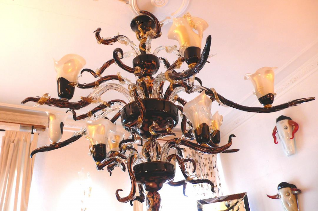 Opulent black and gold Murano glass chandelier